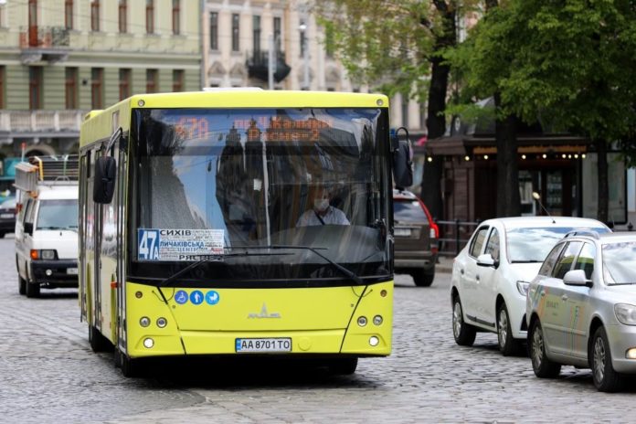 Завтра у Львові відновлюють роботу автобусні маршрути № 2А і № 45 Завтра у Львові відновлюють роботу автобусні маршрути № 2А і № 45