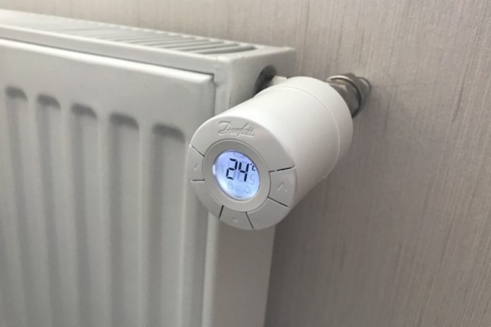 У Мінрегіоні подейкують, що всіх українців забезпечать лічильниками тепла і гарячої води У Мінрегіоні подейкують, що всіх українців забезпечать лічильниками тепла і гарячої води