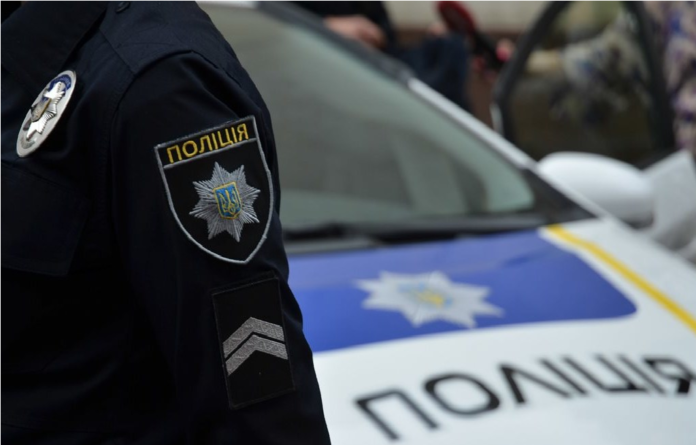Львівські поліцейські затримали нетверезого керманича мотоблока (відео) Львівські поліцейські затримали нетверезого керманича мотоблока (відео)