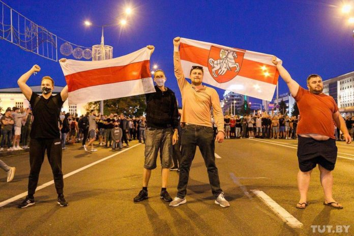 Під час протестів у Білорусі загинуло п’ятеро людей, та влада — визнає двох Під час протестів у Білорусі загинуло п’ятеро людей, та влада — визнає двох