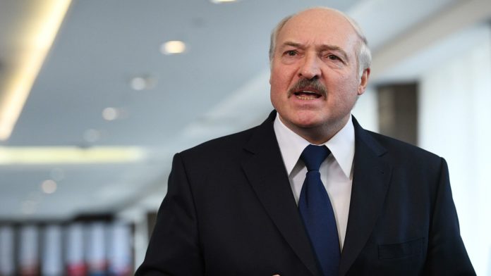 Україна офіційно засудила дії Лукашенка Україна офіційно засудила дії Лукашенка