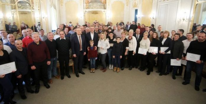 У Львові 100 дитячих спортивних тренерів отримають грошову винагороду У Львові 100 дитячих спортивних тренерів отримають грошову винагороду