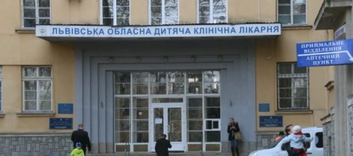 У Львові хвора на COVID-19 трирічна дівчинка у реанімації У Львові хвора на COVID-19 трирічна дівчинка у реанімації