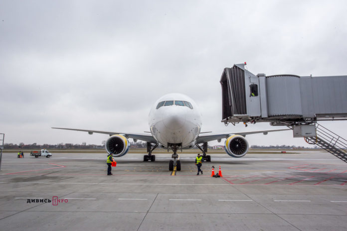 Ryanair скасував майже всі авіарейси до України Ryanair скасував майже всі авіарейси до України