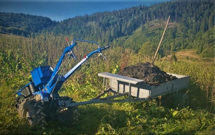 На Львівщині водій загинув під колесами власного мотоблоку На Львівщині водій загинув під колесами власного мотоблоку