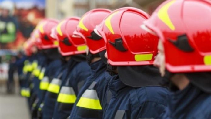 Сьогодні в Україні відзначають день рятувальника Сьогодні в Україні відзначають день рятувальника