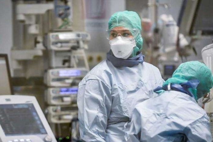 Коронавірус у світі: за добу захворіло понад 320 тисяч осіб Коронавірус у світі: за добу захворіло понад 320 тисяч осіб