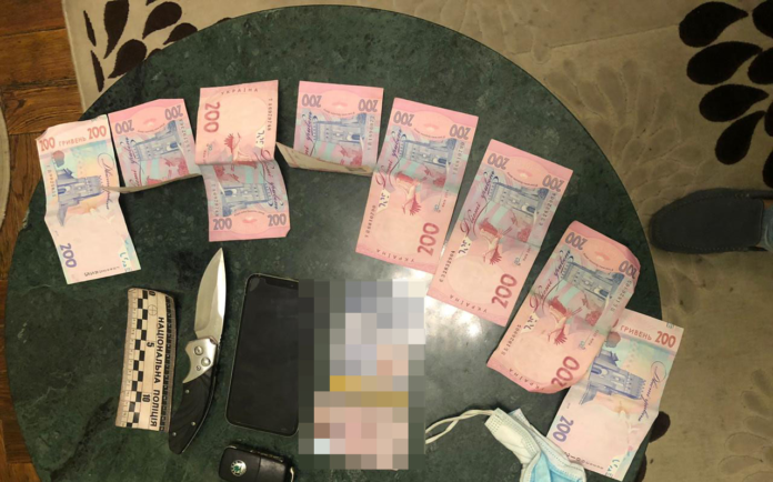 Поліцейські затримали зловмисників, причетних до розбійних нападів на жінок у Львові Поліцейські затримали зловмисників, причетних до розбійних нападів на жінок у Львові