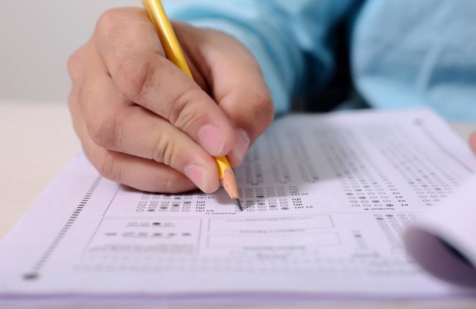 У 2021 році випускники складатимуть іспити з математики двох рівнів складності У 2021 році випускники складатимуть іспити з математики двох рівнів складності