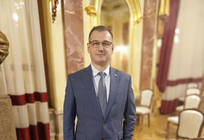 Львівського онкохірурга нагородили орденом «Гордість медицини» Львівського онкохірурга нагородили орденом «Гордість медицини»
