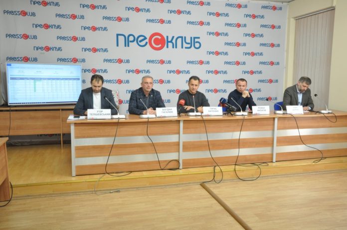 Представники трьох партій заявили про можливу фальсифікацію результатів виборів до Львівської облради Представники трьох партій заявили про можливу фальсифікацію результатів виборів до Львівської облради