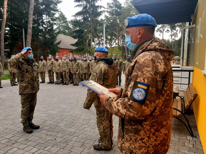 До України повернулись миротворці з Конго До України повернулись миротворці з Конго