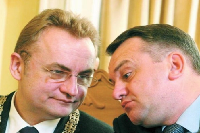 Садовий і Синютка не можуть визначитись, на якому заводі проводити дебати Садовий і Синютка не можуть визначитись, на якому заводі проводити дебати