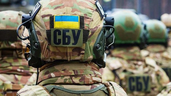 СБУ затримала «активістів», яких фінансували нардепи СБУ затримала «активістів», яких фінансували нардепи