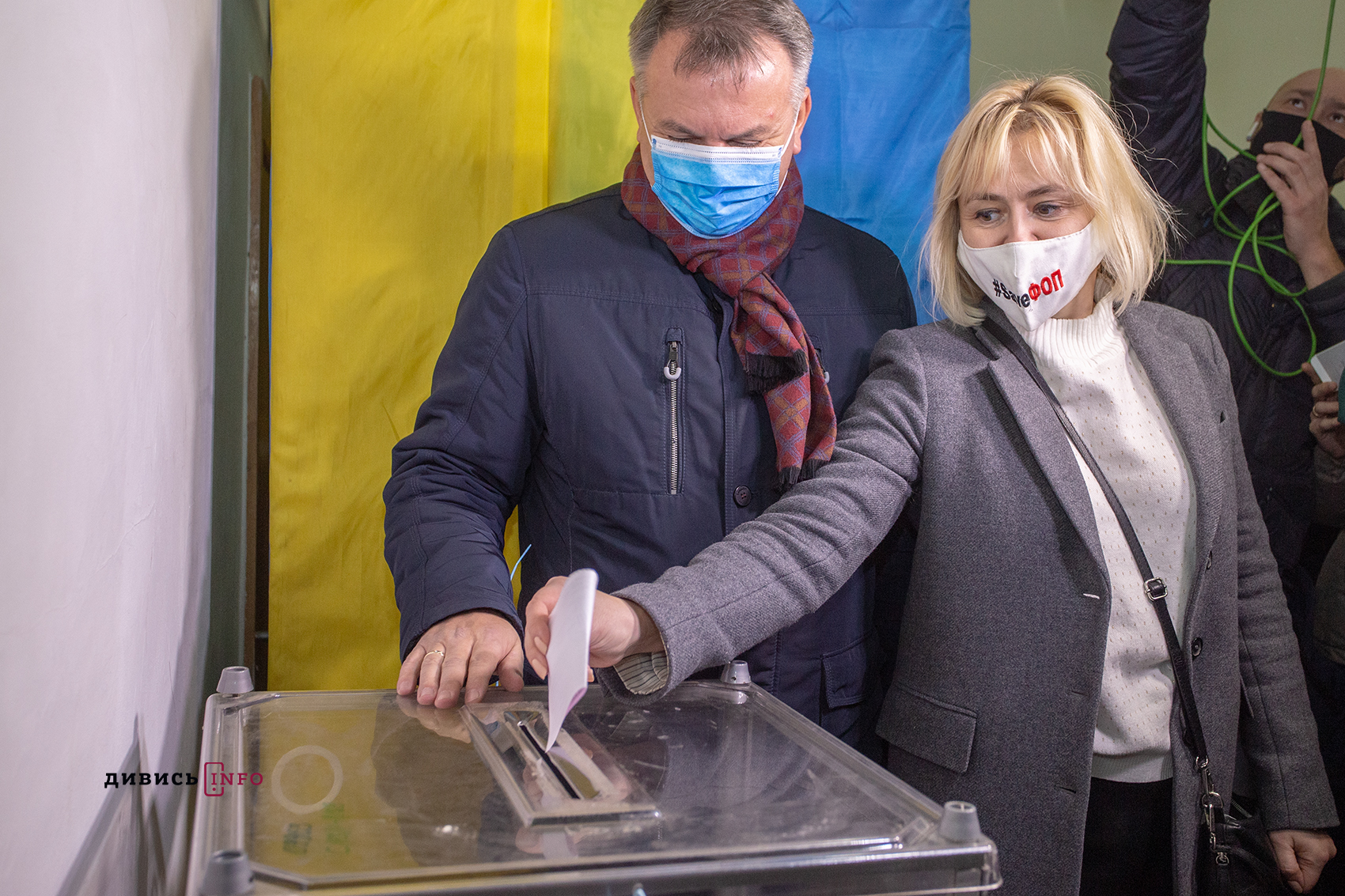 Як Синютка проголосував на виборах у Львові (фото)