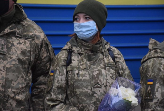 У Львові зустріли військових, які повернулися із фронту У Львові зустріли військових, які повернулися із фронту
