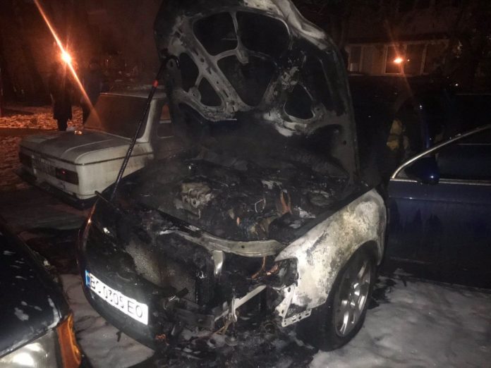 У Львові згорів автомобіль У Львові згорів автомобіль
