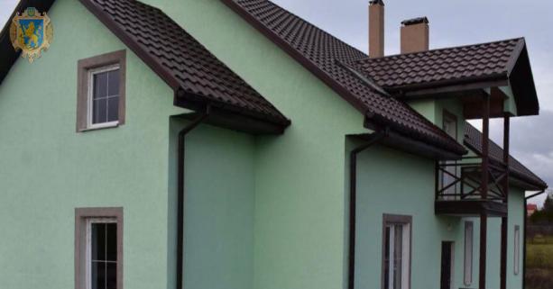 На Львівщині підрядник поверне 700 тисяч за будівництво будинку сімейного типу