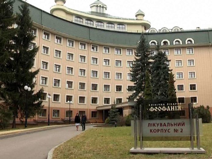 Зеленський і Єрмак перебувають у лікарні Зеленський і Єрмак перебувають у лікарні