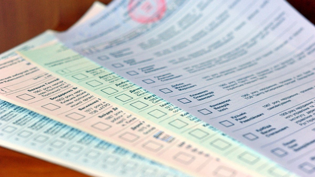 На Дрогобиччині судитимуть підозрюваних у незаконному використанні виборчих бюлетенів під час місцевих виборів