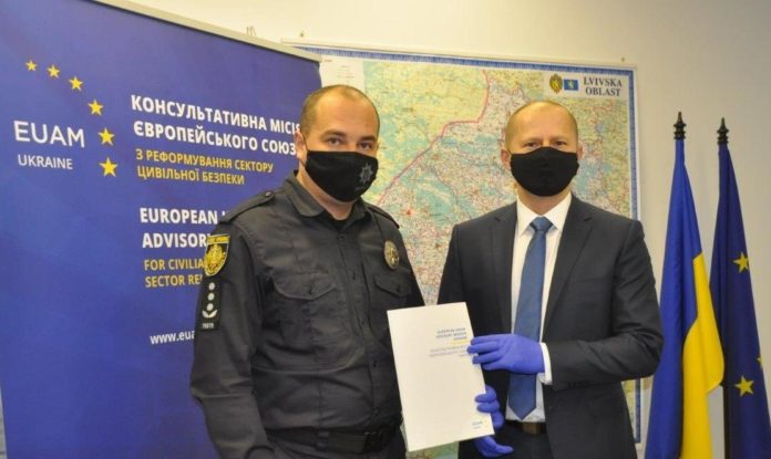 Поліцейські Львівщини отримали від Консультативної Місії ЄС нову техніку та меблі Поліцейські Львівщини отримали від Консультативної Місії ЄС нову техніку та меблі