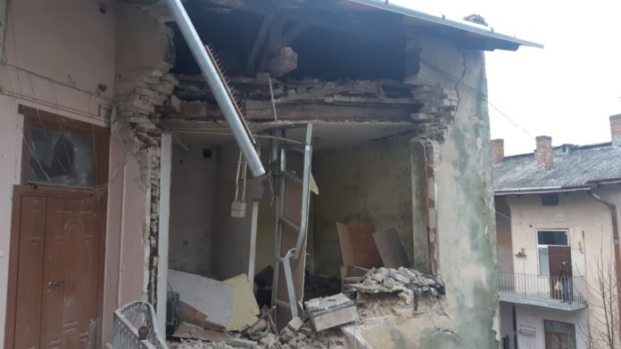У ДСНС оприлюднили фото з будинку, де стався вибух газу (фото, відео) У ДСНС оприлюднили фото з будинку, де стався вибух газу (фото, відео)
