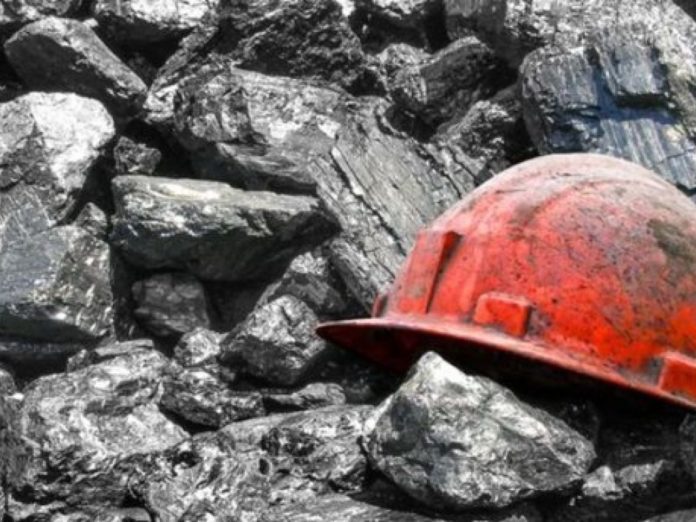 На шахті «Золоте» стався обвал, рятувальники шукають гірника На шахті «Золоте» стався обвал, рятувальники шукають гірника