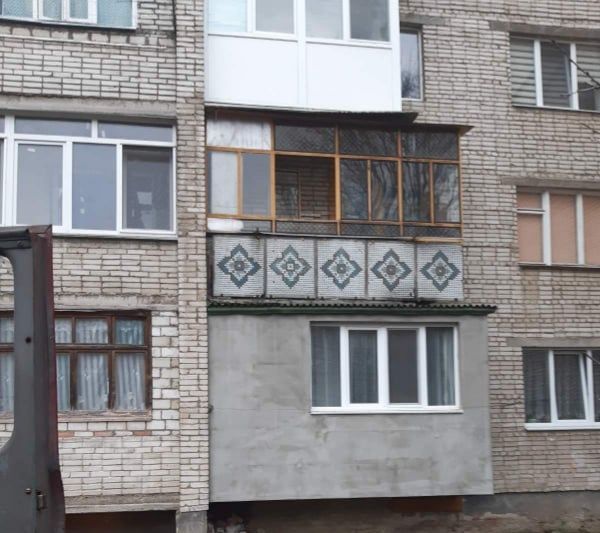 На Львівщині 3-річна дитина опинилась сама в зачиненій квартирі