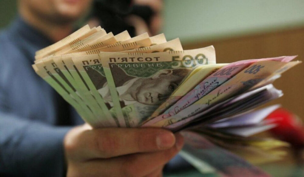 За рік зросла реальна зарплата українців