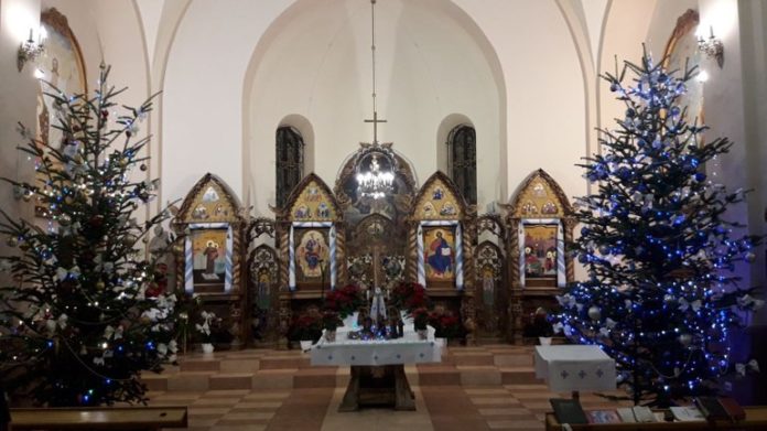 В Україні парафія УГКЦ перейшла на відзначення Різдва 25 грудня В Україні парафія УГКЦ перейшла на відзначення Різдва 25 грудня