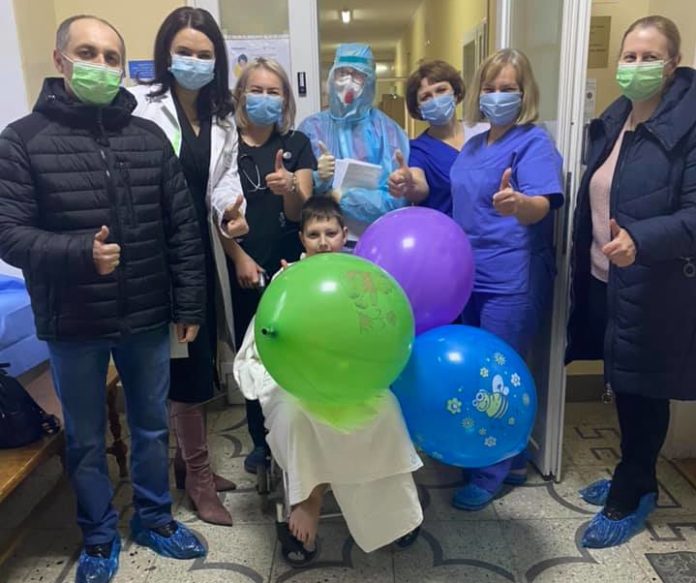 У Львові 14-річного пацієнта «Охматдиту» перевели з реанімації у палату У Львові 14-річного пацієнта «Охматдиту» перевели з реанімації у палату