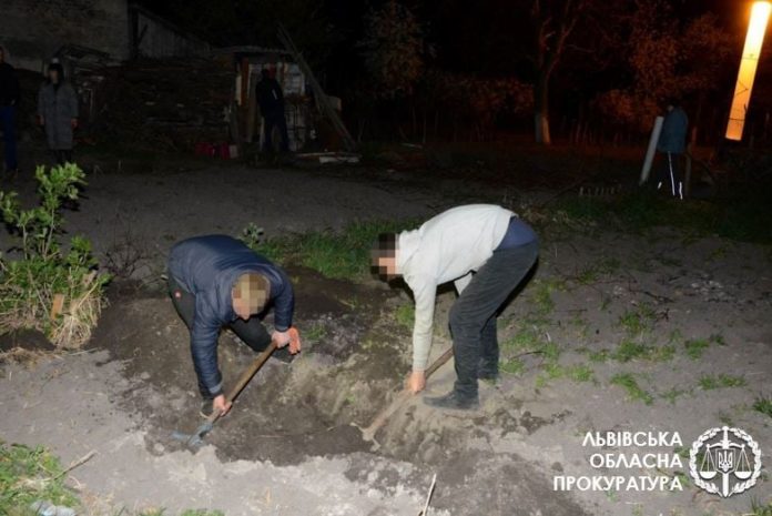 На Львівщині за вбивство підлітка засудили трьох його знайомих На Львівщині за вбивство підлітка засудили трьох його знайомих