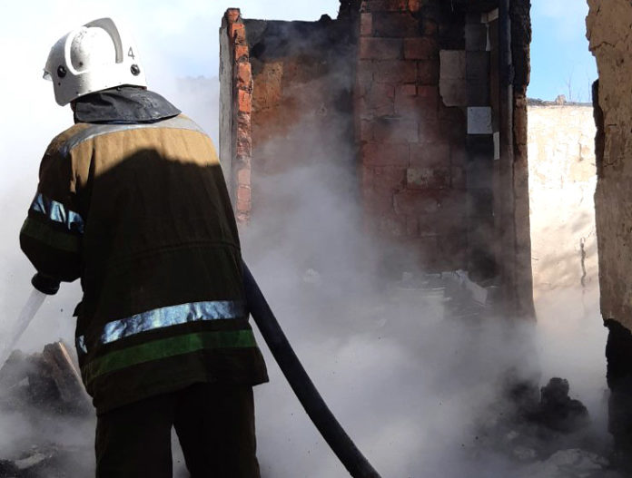 У Львові виникла пожежа у ліфтовій зоні У Львові виникла пожежа у ліфтовій зоні