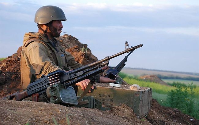 Окупанти зосереджують зусилля на знищені військових об’єктів на Донецькому напрямку