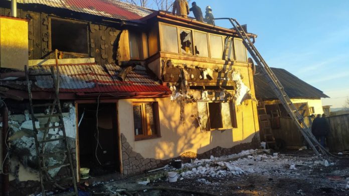 У Золочівському районі рятувальники ліквідували пожежу У Золочівському районі рятувальники ліквідували пожежу