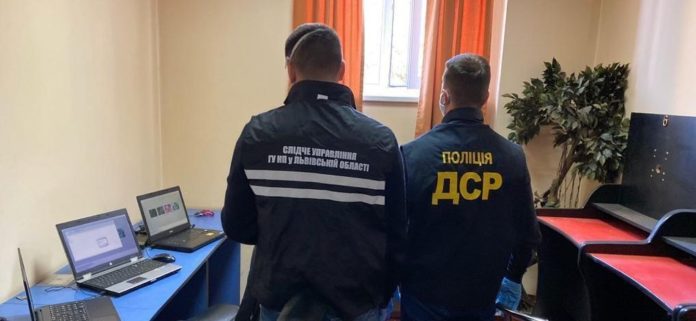 У Львові правоохоронці повідомили про підозри особам, причетним до роботи гральних закладів У Львові правоохоронці повідомили про підозри особам, причетним до роботи гральних закладів