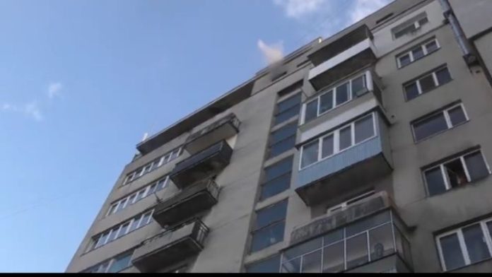 У Галицькому районі Львова через займання пральної машинки горів під’їзд (відео) У Галицькому районі Львова через займання пральної машинки горів під’їзд (відео)