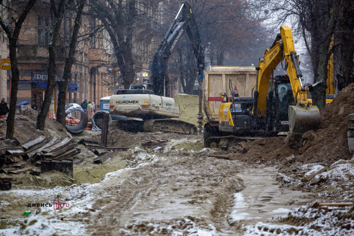 Як ремонтують вулицю Бандери (фото) Як ремонтують вулицю Бандери (фото)