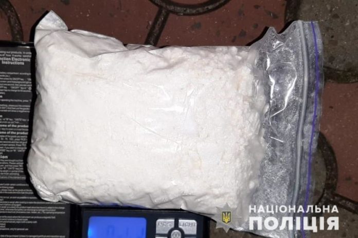 На Львівщині правоохоронці вилучили в місцевого жителя амфетаміну на пів мільйона грн На Львівщині правоохоронці вилучили в місцевого жителя амфетаміну на пів мільйона грн