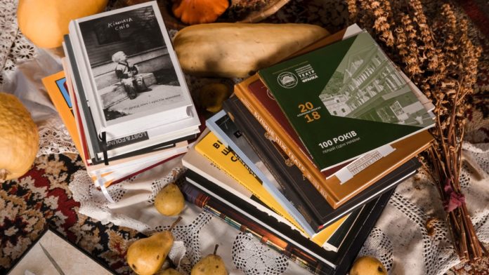 Всеукраїнський рейтинг «Книжка року 2020» оголосив Короткі списки Всеукраїнський рейтинг «Книжка року 2020» оголосив Короткі списки