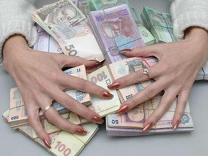 На Львівщині оголосили підозру жінці, яка привласнила понад 670 тисяч бюджетних коштів На Львівщині оголосили підозру жінці, яка привласнила понад 670 тисяч бюджетних коштів