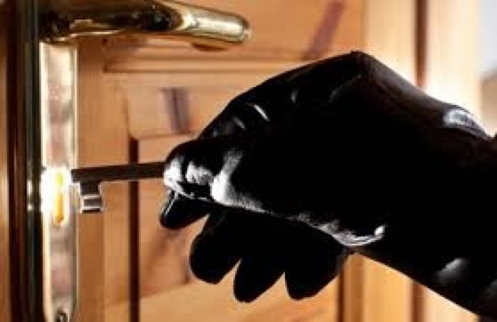 29-річному чоловіку причетному до крадіжок з церкви повідомили про підозру 29-річному чоловіку причетному до крадіжок з церкви повідомили про підозру