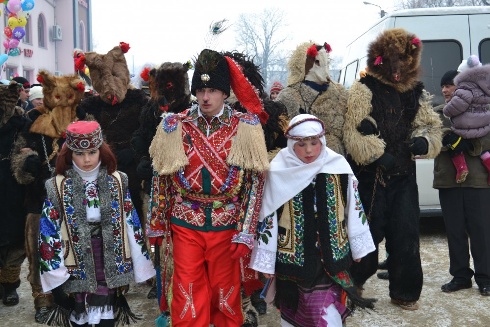 Вашковецька та красноїльська Маланки – українські карнавали (фото)