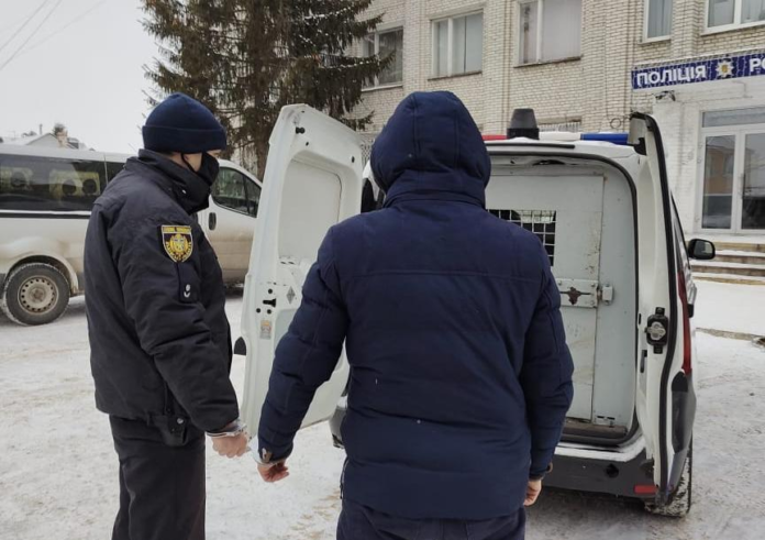 У Червонограді затримали зловмисника, причетного до 25 крадіжок з магазинів У Червонограді затримали зловмисника, причетного до 25 крадіжок з магазинів