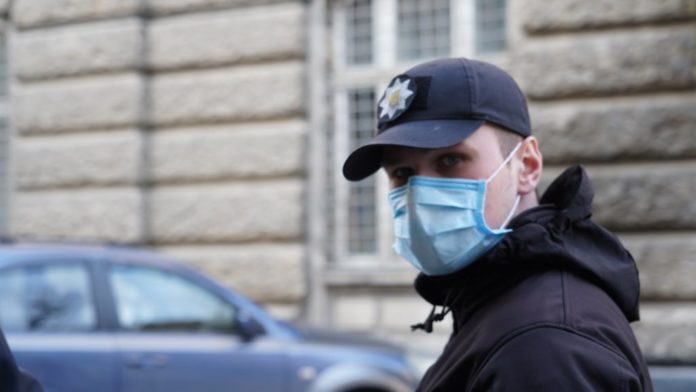 На Львівщині керівнику відділення банку повідомили про підозру в привласненні коштів клієнтів На Львівщині керівнику відділення банку повідомили про підозру в привласненні коштів клієнтів