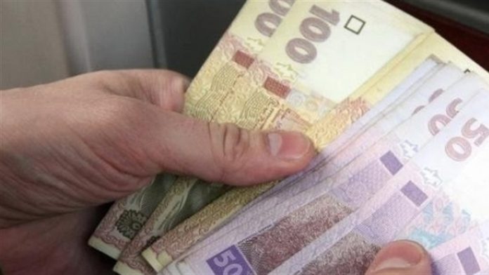 Рівень пенсій в Україні може скоротитися до 20% від зарплати