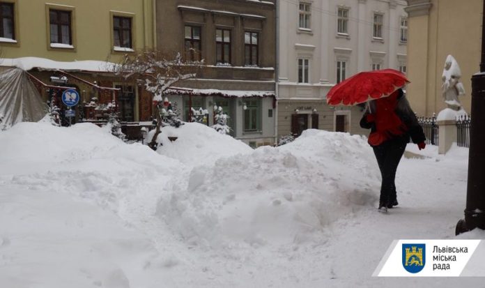 Синоптики попереджають львів’ян про сильні пориви вітру та хуртовини Синоптики попереджають львів’ян про сильні пориви вітру та хуртовини