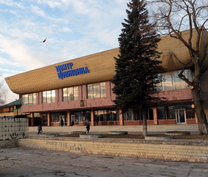 Центр Довженка запрошує на Всеукраїнський благодійний фестиваль «Різдвяна Радість» Центр Довженка запрошує на Всеукраїнський благодійний фестиваль «Різдвяна Радість»