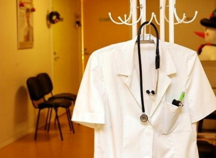 У Львові лікар каже, що його незаконно звільнили У Львові лікар каже, що його незаконно звільнили