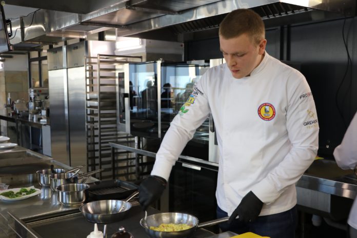 У Стрию запрацював навчально-практичний центр для кухарів У Стрию запрацював навчально-практичний центр для кухарів